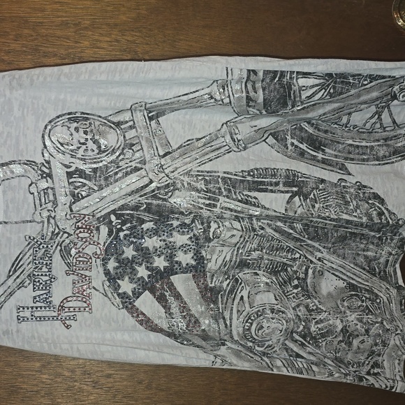 White Tank with Motorcycle | Harley-Davidson - Picture 2 of 5